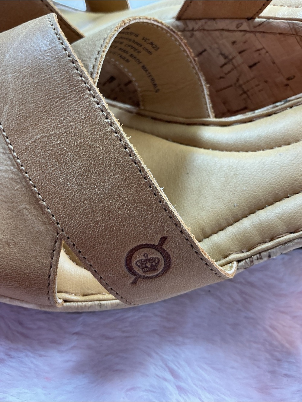Born Cognac Brown Leather Crisscross Wedge Sandals c130 - Picture 7 of 7